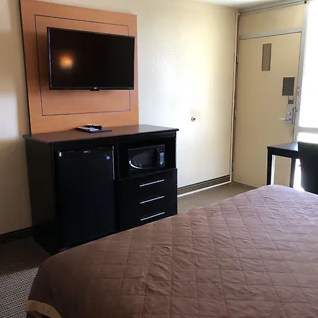 Americas Best Value Inn - Collinsville / St. Louis