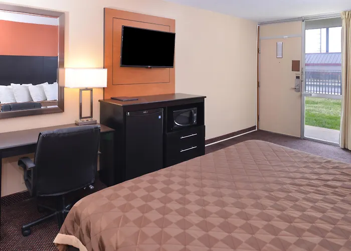 Americas Value - / St. Louis Motel 2*
