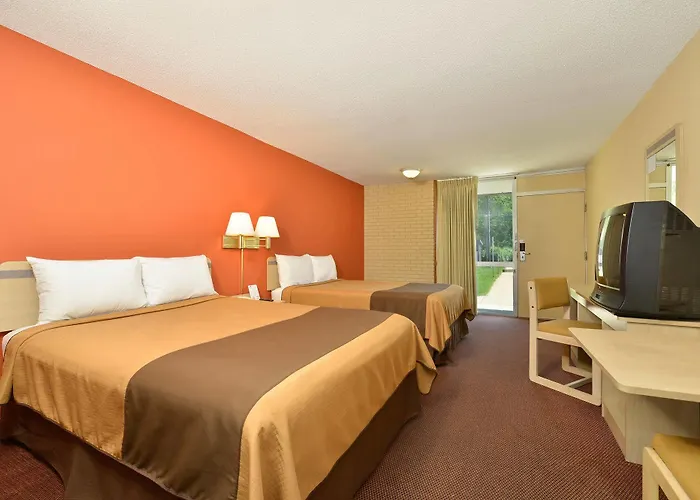 Americas Value - / St. Louis Motel